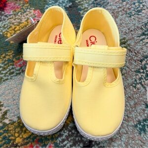 Cienta Kids Bright Yellow Sneakers